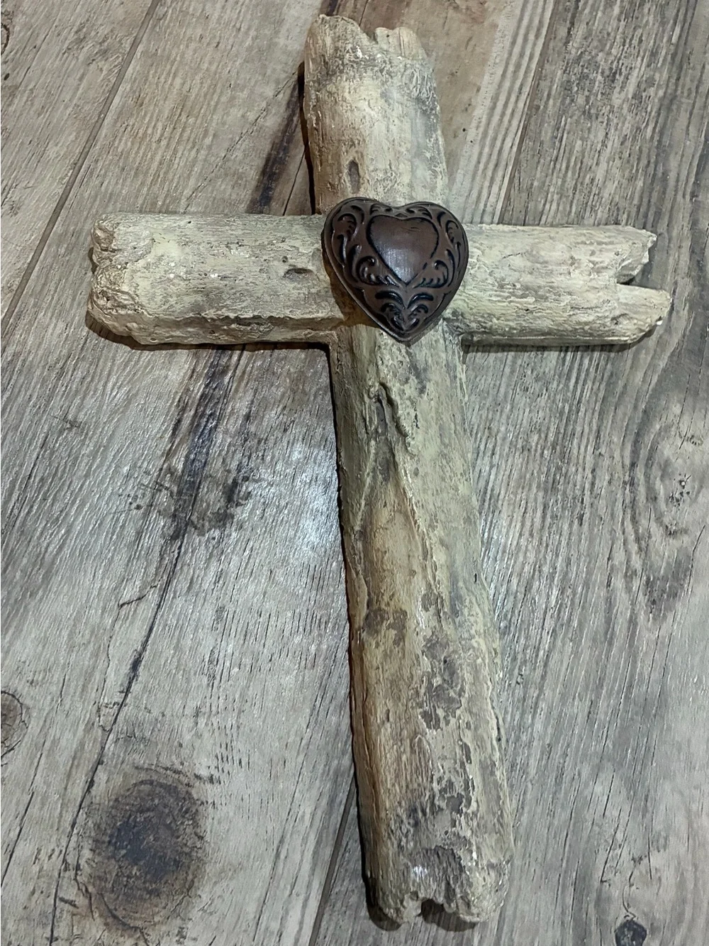 Hobby Lobby Rustic Wood Cross with Carved Heart Center Farmhouse Wall Decor 16”